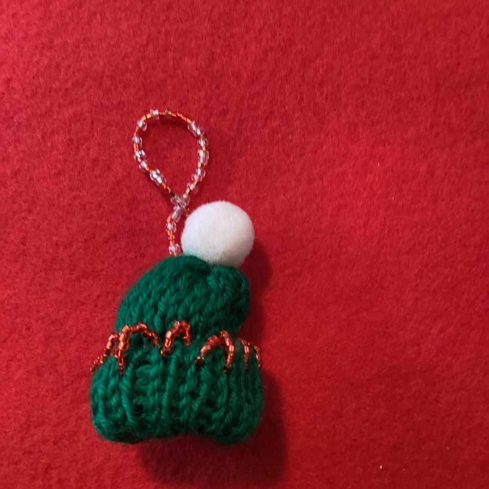 🎄Green Knit Holiday Ornament with Pom-Pom